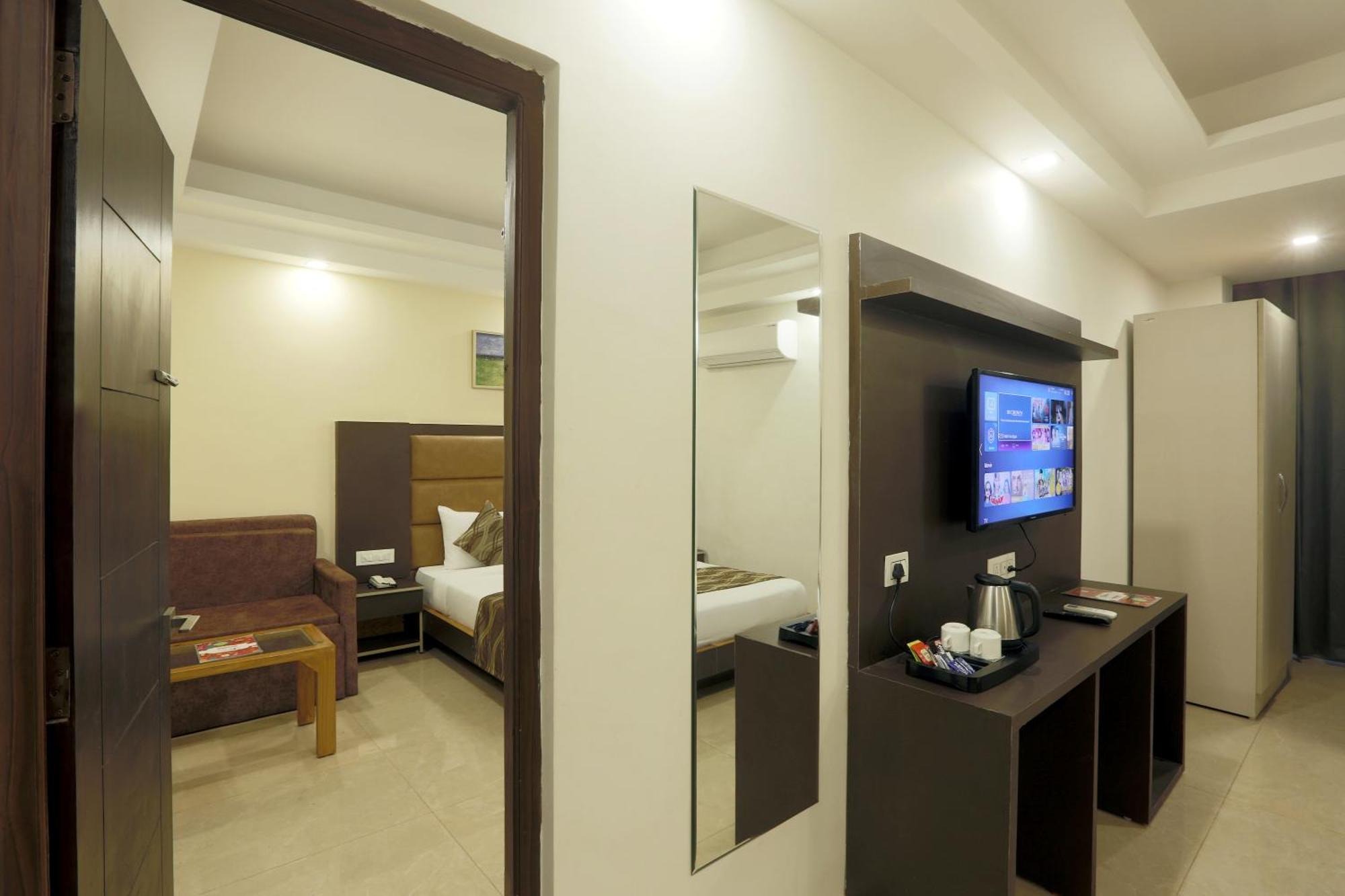 Hotel Deluxe Stay Inn - Near Delhi Airport Nové Dillí Exteriér fotografie
