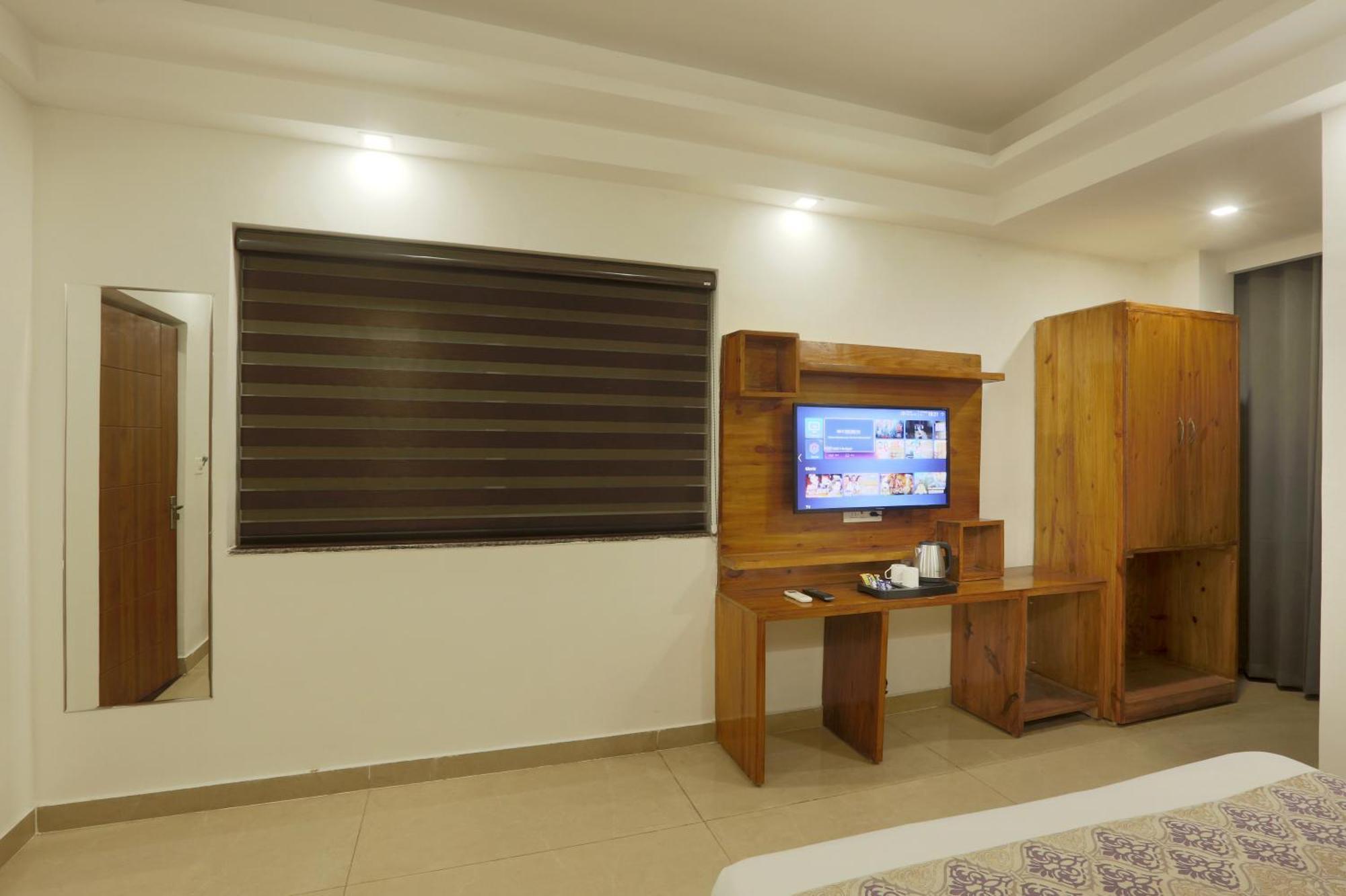 Hotel Deluxe Stay Inn - Near Delhi Airport Nové Dillí Exteriér fotografie